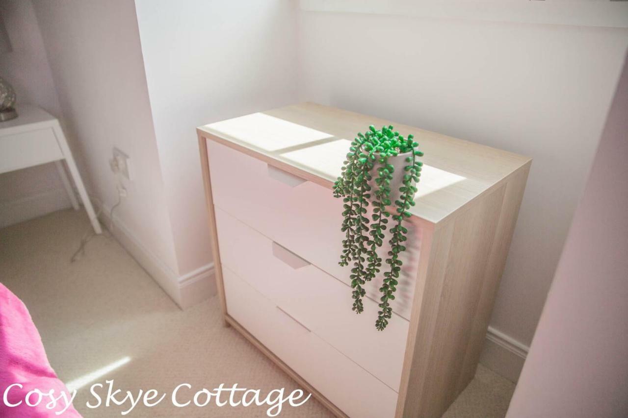 Kingsburgh Cosy Skye Cottage מראה חיצוני תמונה